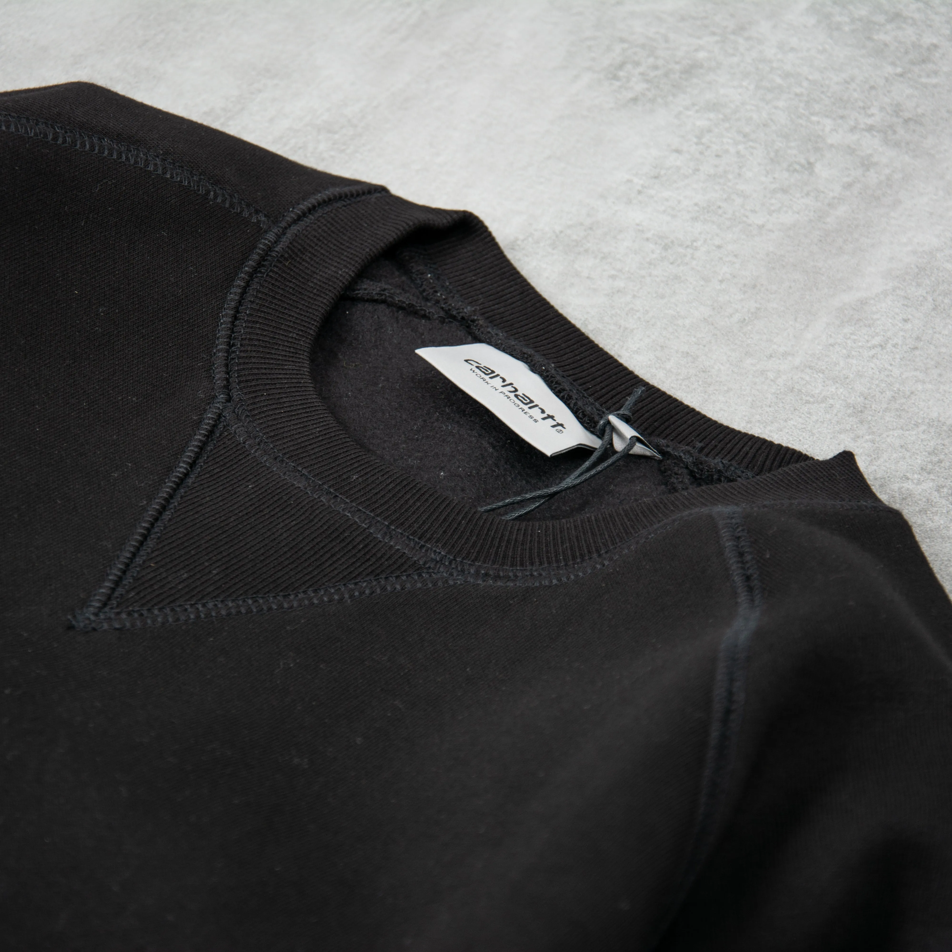 Carhartt WIP Chase Sweatshirt - Black / Gold