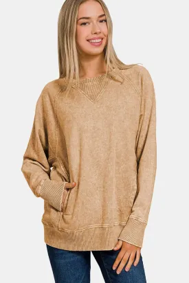 Pocketed Round Neck Sweatshirt